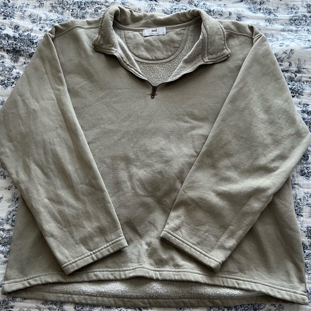 khaki 1/4 zip sweatshirt